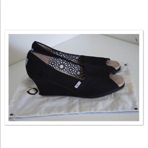 Toms peep toe wedges